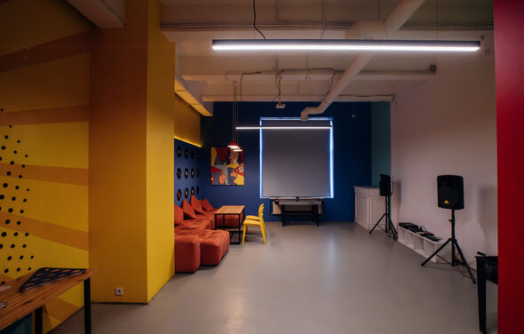 Зал Караоке. Яркое пространство в стиле pop-art