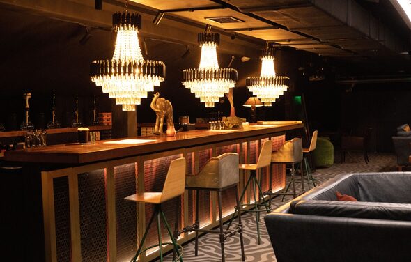 Парадная. Пространство на мансардном этаже