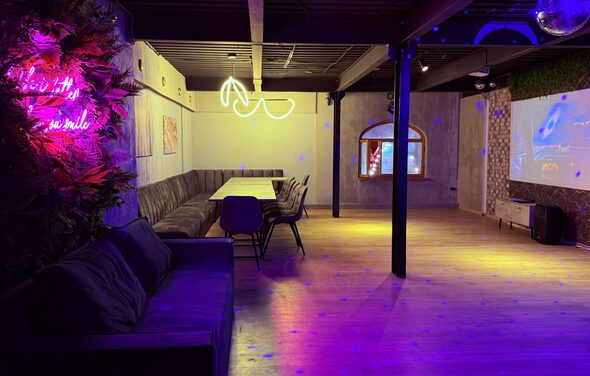 Maybe Loft. Зал Jungle