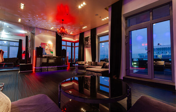 SINKLIT³⁸ Просторный пентхаус с террасой