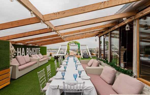 На высоте. Банкетный зал на крыше