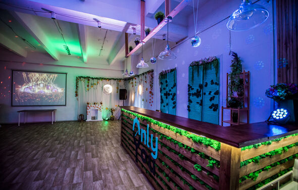 Only You. Белый лофт с верандой