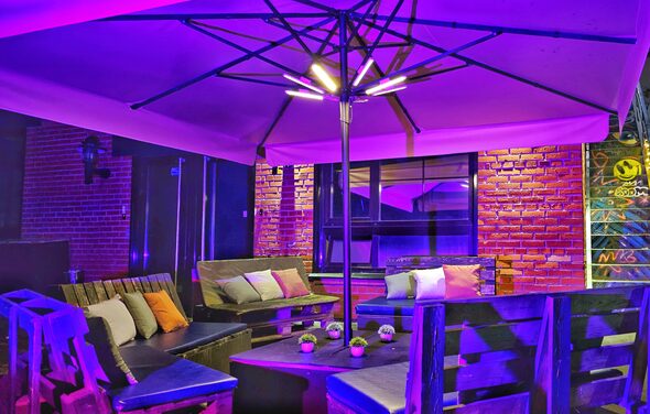 Лофт Комод. Уютный лофт со сценой, караоке и барбекю