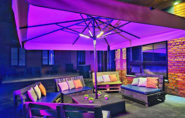 Лофт Комод. Уютный лофт со сценой, караоке и барбекю