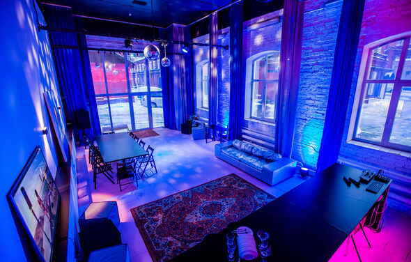 Loft with a bar and a separate entrance