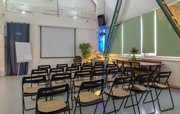 СBright loft with access to the roof