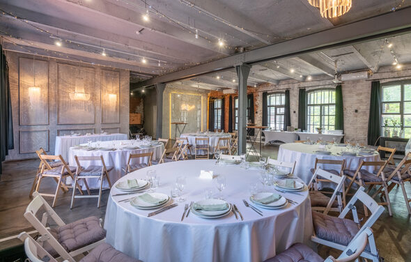 SoldOut Lофт(Распродажа Лофт). Лофт с панорамными окнами