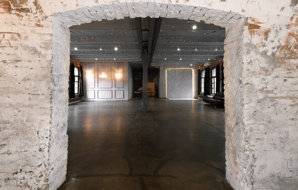 SoldOut Lофт. Лофт-пространство с панорамными окнами