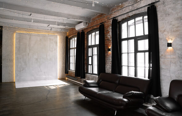 SoldOut Lофт. Лофт-пространство с панорамными окнами