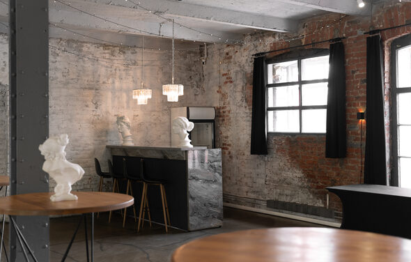 SoldOut Lофт. Лофт-пространство с панорамными окнами