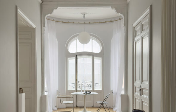 Малый зал в классическом стиле для различных мероприятий