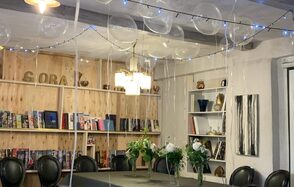 Detached house with picnic area