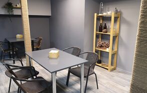 Площадка в строгих тонах для праздничных мероприятий