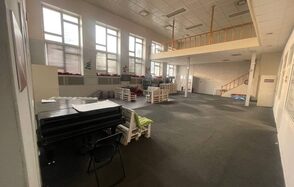 Светлое двухуровневое пространство