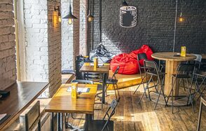 Крафт Бар 69 Pints.Комфортабельный бар под закрытие в центре