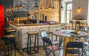 Крафт Бар 69 Pints.Комфортабельный бар под закрытие в центре