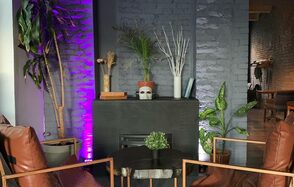 Vitali Лофт-пространство с барной стойкой