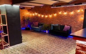 Авангардный лофт для вечеринок