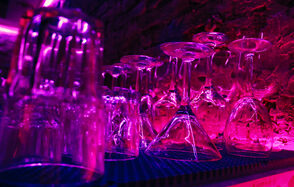 Неоновый лофт в центре Москвы