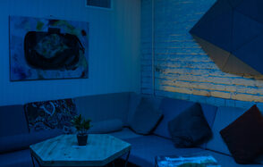 Уютное lounge-пространство с караоке