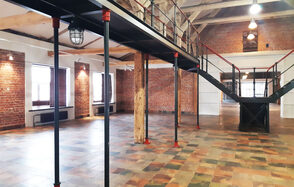 Просторный двухэтажный лофт