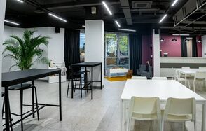 Лофт Ключи. Уютный лофт с яркими акцентами