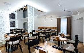 Светлый зал-лофт для мероприятий