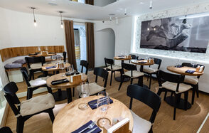 Светлый зал-лофт для мероприятий