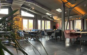 Просторный бар под закрытие для ваших мероприятий 