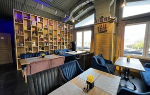 Просторный бар под закрытие для ваших мероприятий 