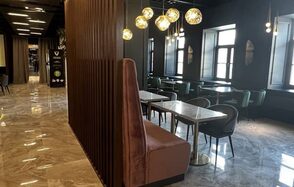 Acqualina Apartments Просторный зал при отеле 