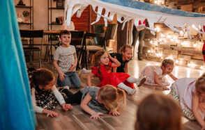 Loft с винтажными окнами для детских дней рождений