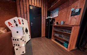 Лофт с большим экраном 