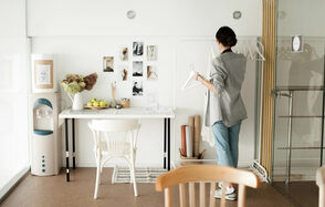 Натура Место. Белый зал в лофтовой студии