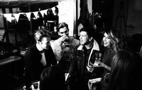 Mazel Tov Studio Двухэтажный лофт-бар