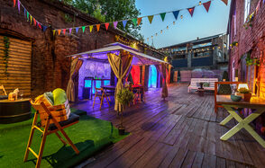 Исторический лофт эпохи Российской Империи с летней верандой