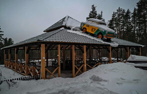 Бар МОТОР. Крытая беседка за городом СПб