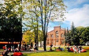 Петровский Арсенал Открытая арт-площадка в Сестрорецке