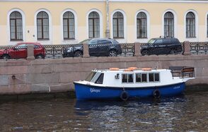 Катер с открытой палубой 