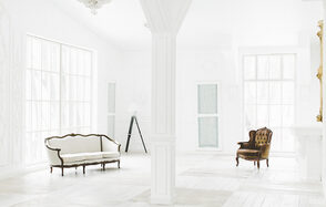 The Museum Studio Белый классический лофт с камином