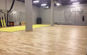 Атмосфера. Зал с паркетом 