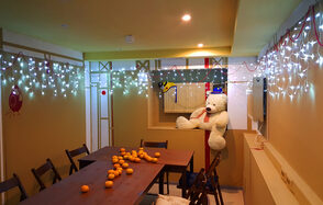 Лаунж-зона для дней рождений, встреч с друзьями и праздников