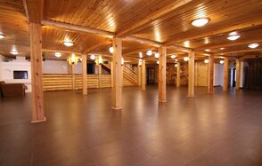 Двухэтажный деревянный лофт