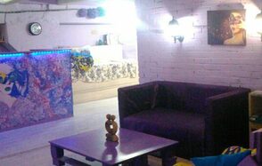 Лофт с 6-ти метровой барной стойкой