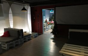 Lounge Box (Лаунж Бокс). Лофт с вип комнатами 