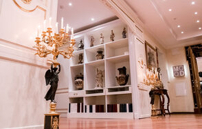 Арт-лофт в стиле классицизм