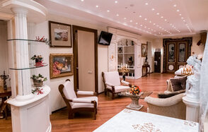 Арт-лофт в стиле классицизм