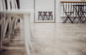 Мастерская на Кулишках с фактурными стенами 