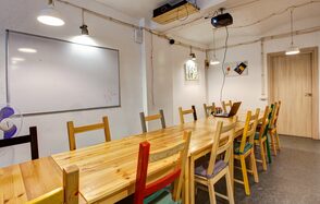 CheckPoint Светлый зал в анти-кафе 