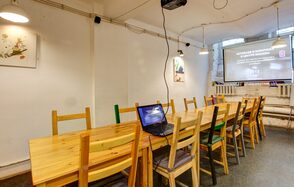 CheckPoint Светлый зал в анти-кафе 